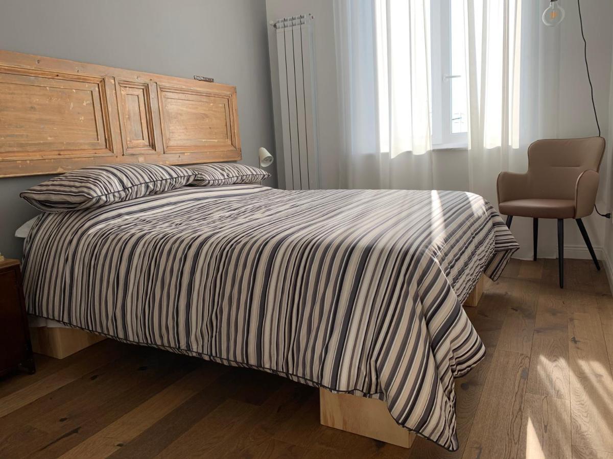 The Quality Apartment Napoli Extérieur photo
